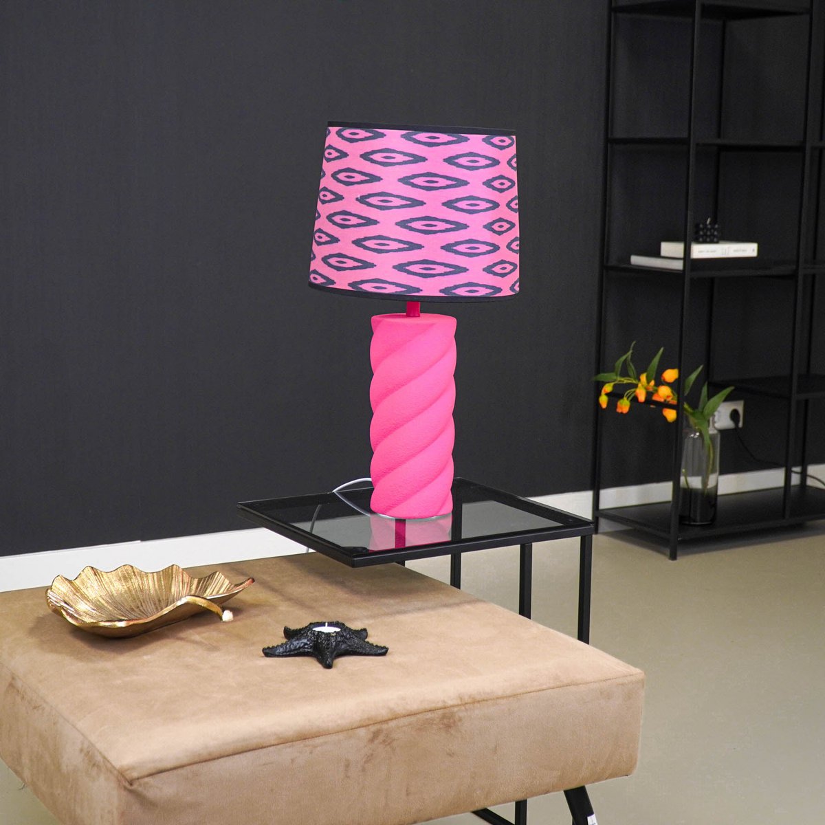 Tafellamp - keramiek - neon roze - E27- 12x12x28cm