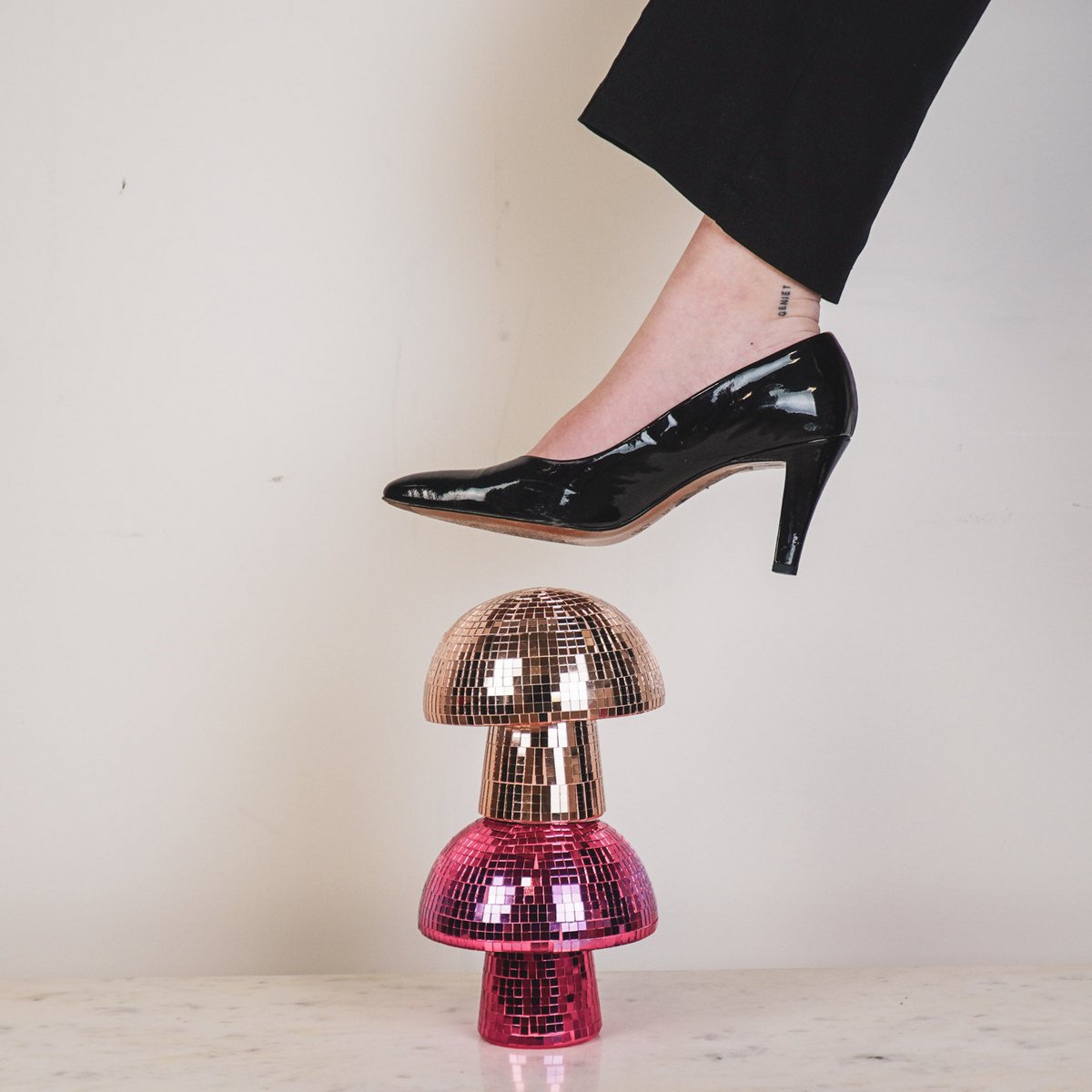 Ornament - Disco -Mushroom - Glass - Rose Gold- 14x14x14cm