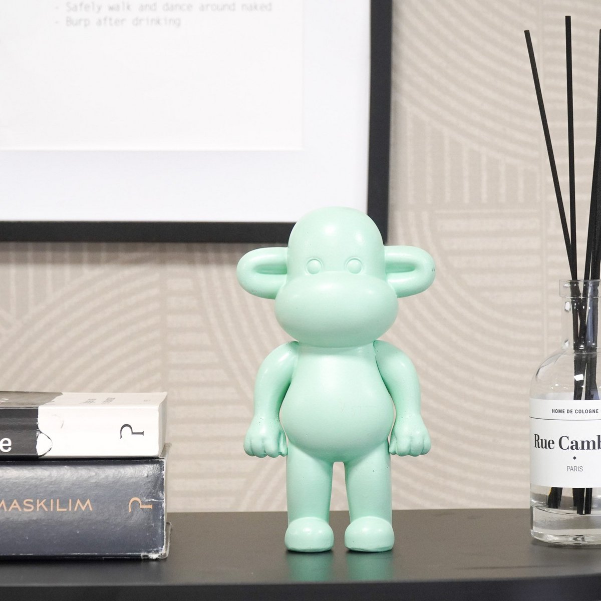 Ornament - Monkey Figurine 'The Legend' - Polyresin - Mintgreen - 11x7x19cm