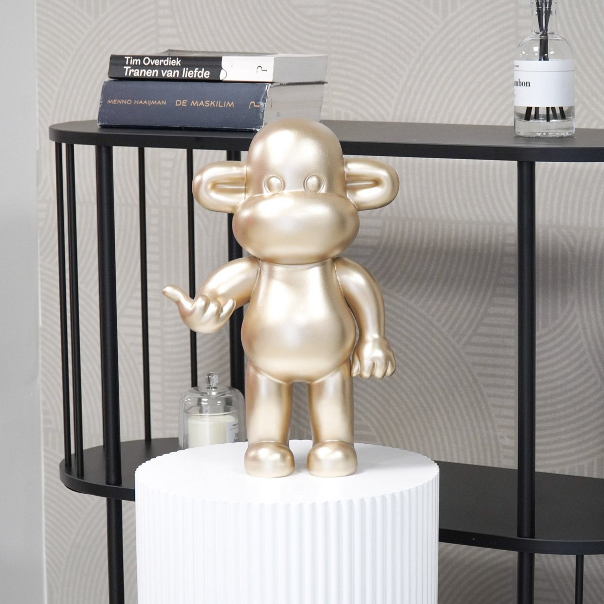 Ornament - hang losse aap beeldje 'de legende' - polyresin - goud - 33x21x50cm