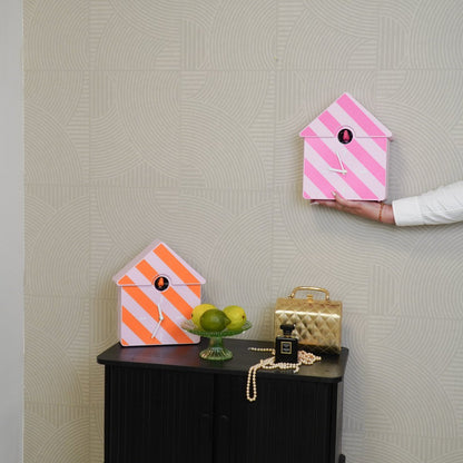 Klok koekoek patroon- oranje/ roze- 24x27x9cm