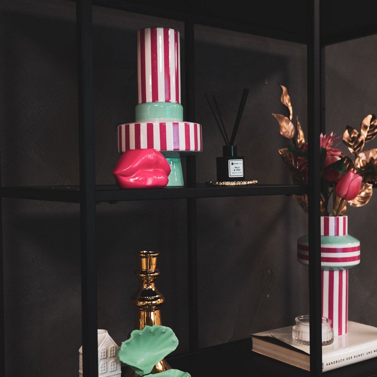 Vaas - Streep - Keramiek - Mintgroen/Neon Roze -14x14x26 cm